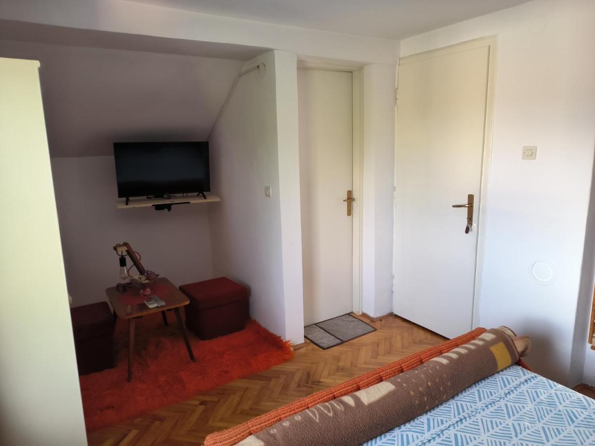 Aventurin Rooms สลูน ภายนอก รูปภาพ